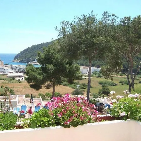 Pims Cala Llonga Cala Llonga (Ibiza)